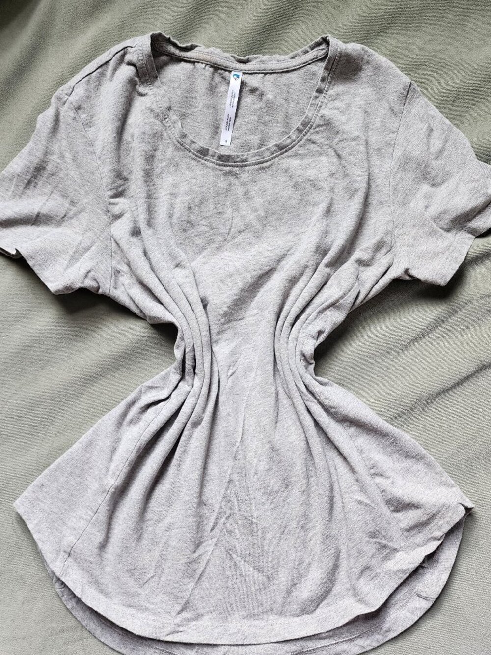 KUHL Women’s Grey Organic Cotton Hiking Tee Size Small Curved Hem Outdoor Shirt